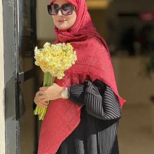 گیس بانو روسری گوچی نس نس