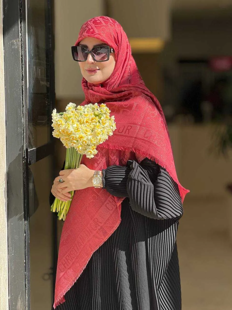 گیس بانو روسری نخ ابریشم دیور