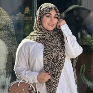 گیس بانو روسری گوچی نس نس