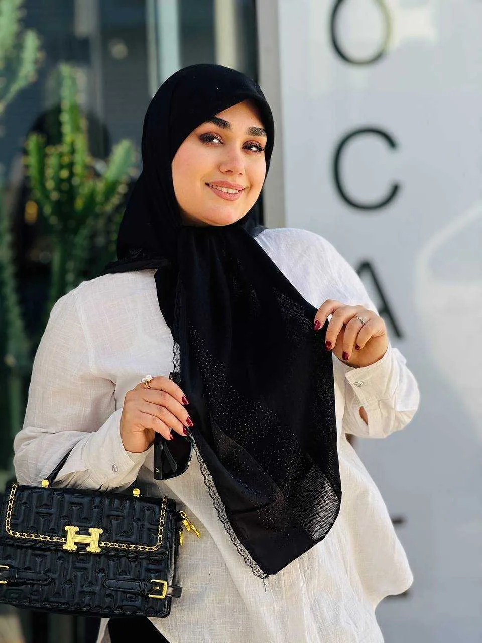 گیس بانو روسری مشکی اماراتی
